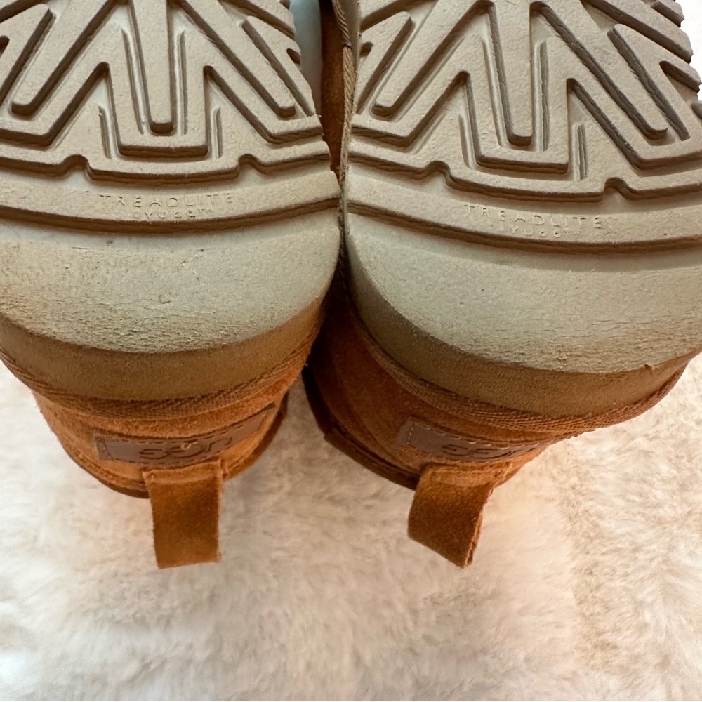 🩶SOLD🩶UGG | EUC - Classic Ultra Mini Booties - Size 7 - Chesnut - Picture 10 of 14